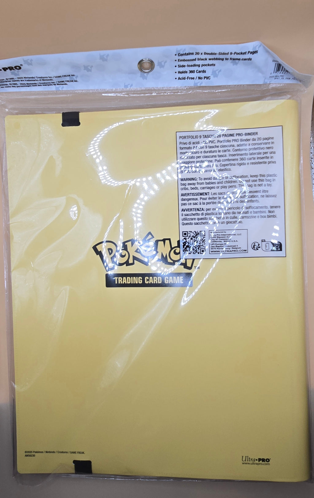Ultra Pro Pikachu 2025 9-Pocket Pro-Binder